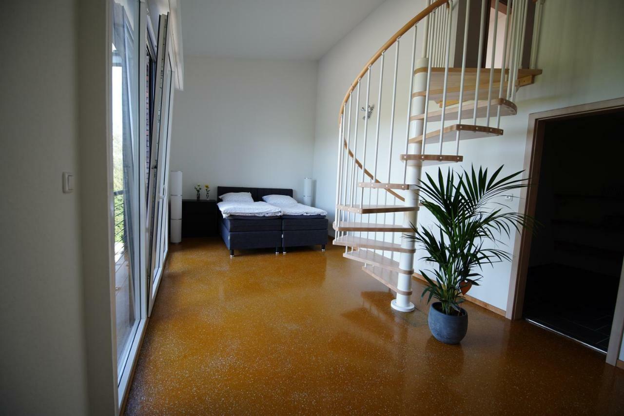 Gaestewohnung Hardinghaus Am Teich Apartment Warendorf